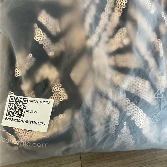 BloomChic Geometric Sequin Dolman Sleeve Midi Dress NWT sz 10, 22-24 women’s - Picture 12 of 12